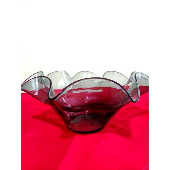 Blenko Glass Charcoal Ruffled Center Serving Bowl 1961-62 Made in USA 11" - Picture 2 of 5